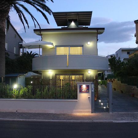 Residenza Alpaluba Lägenhet Vasto Exteriör bild