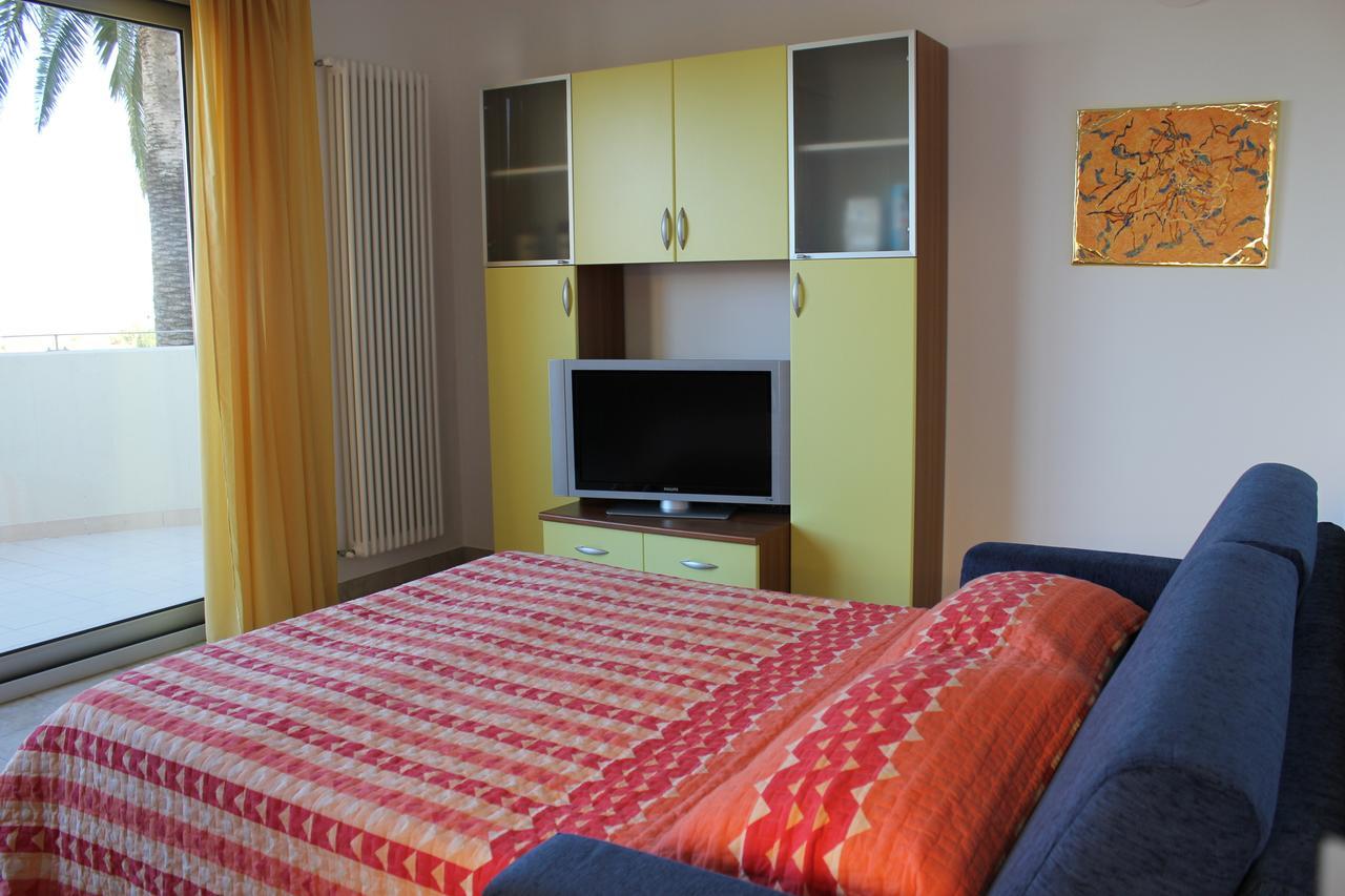 Residenza Alpaluba Lägenhet Vasto Exteriör bild