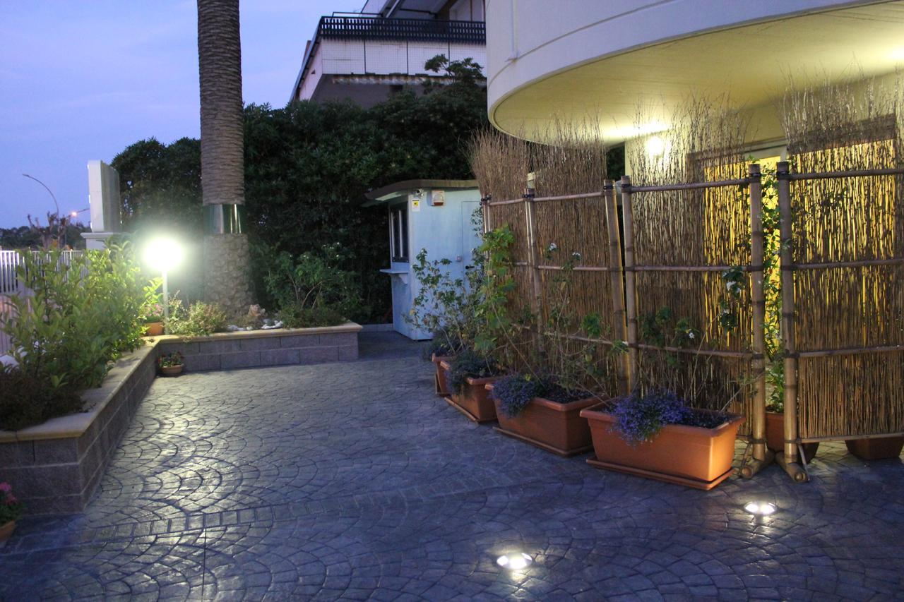 Residenza Alpaluba Lägenhet Vasto Exteriör bild