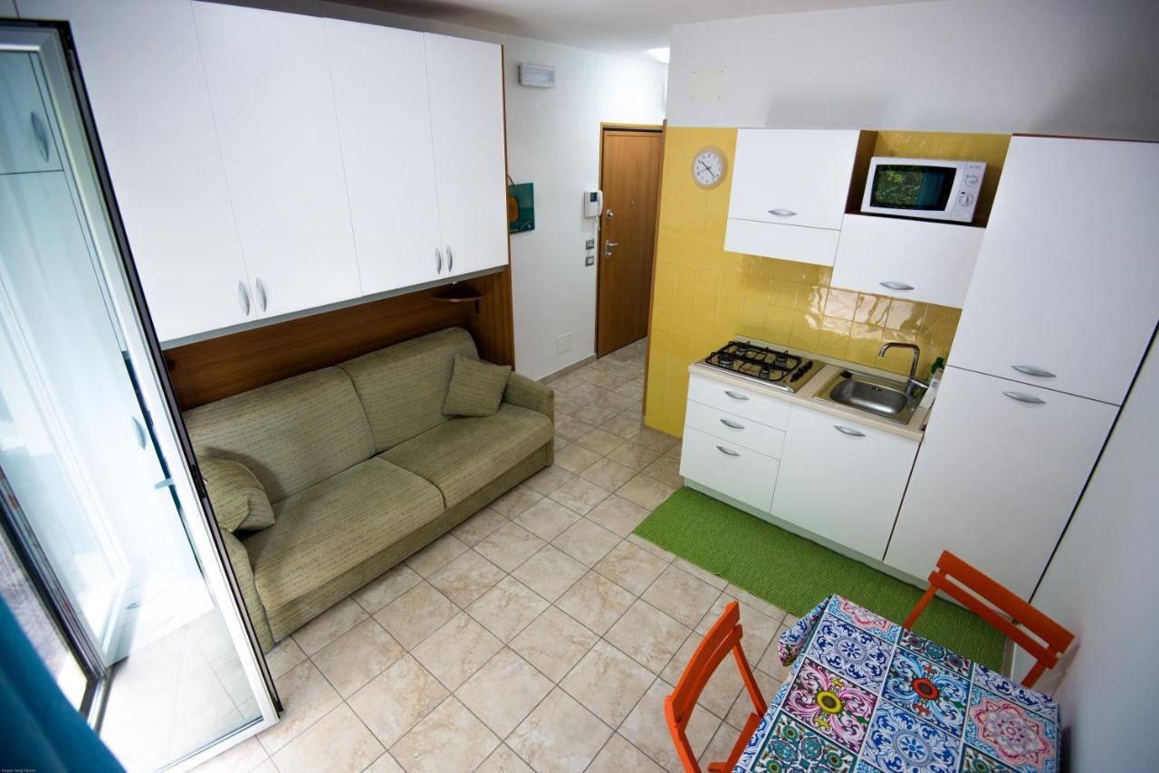 Residenza Alpaluba Lägenhet Vasto Exteriör bild